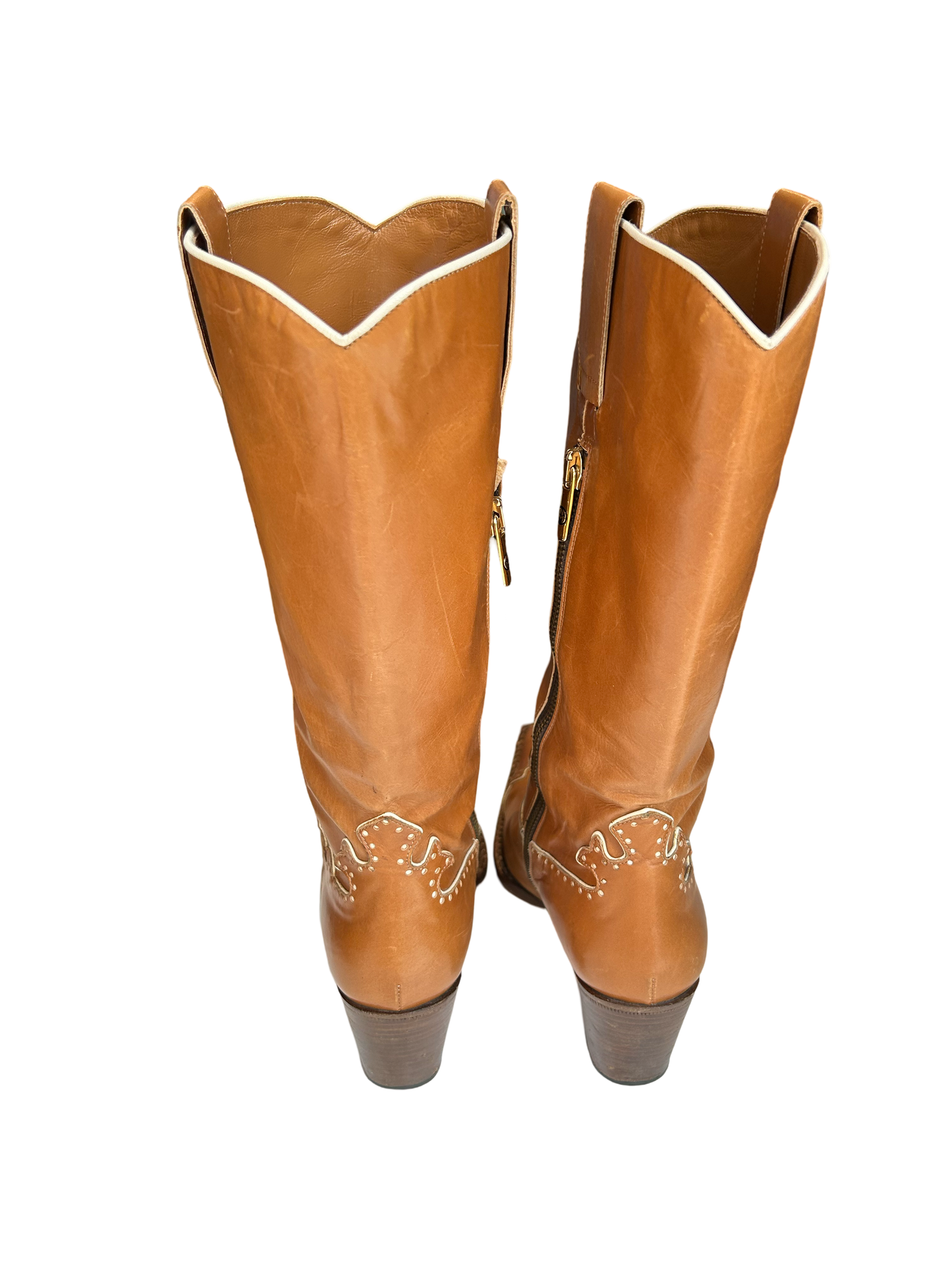 Embroidered pointy cowboy boots