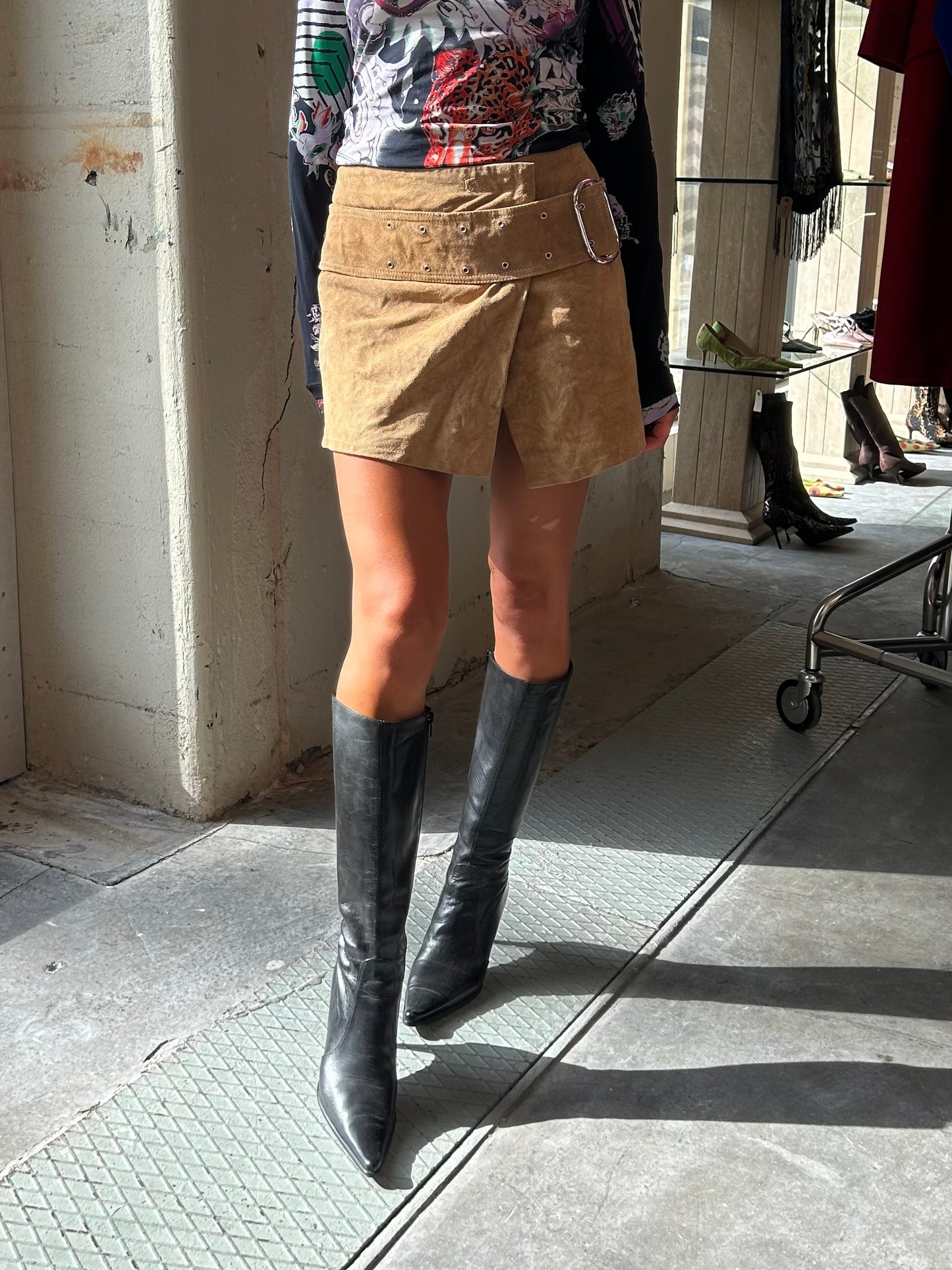 Y2K latte suede mini skirt