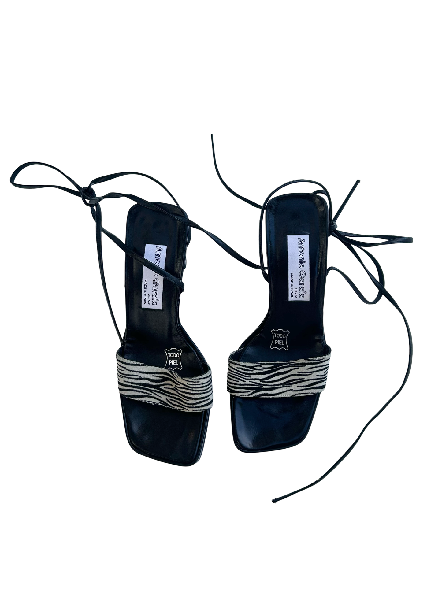 Antonio Garcia Tie Up Zebra Platforms