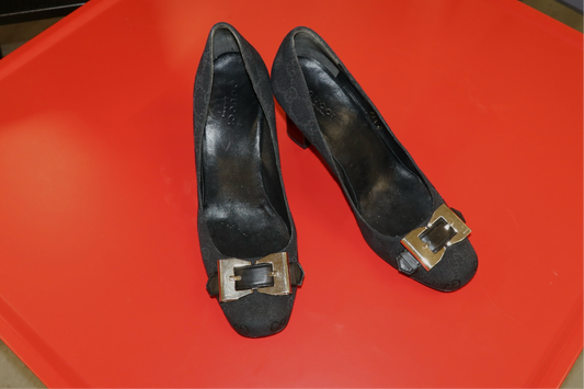 Gucci black monogram pumps