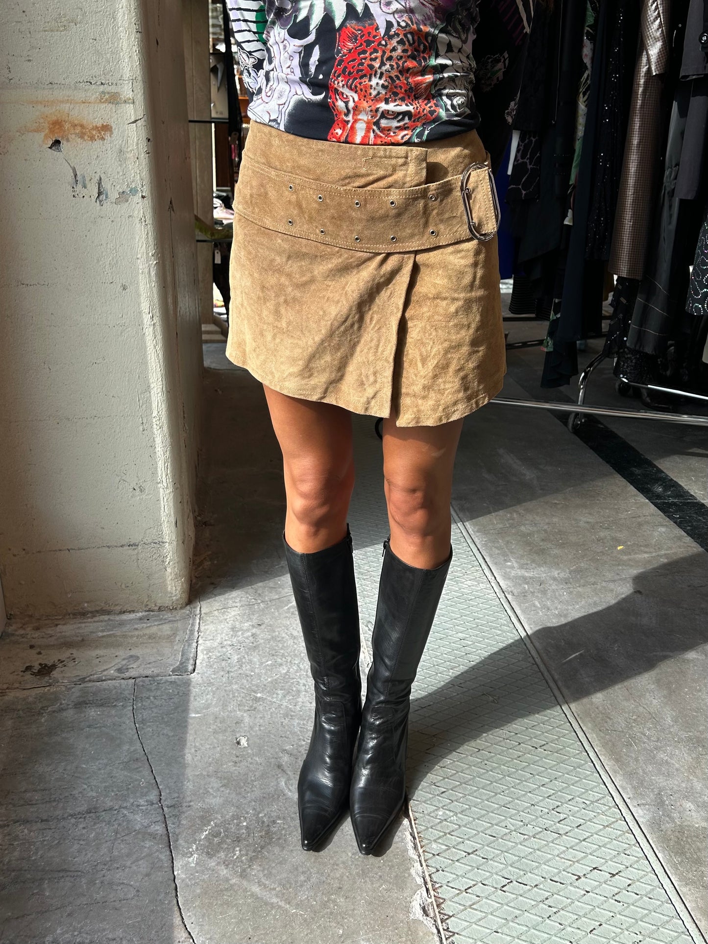 Y2K latte suede mini skirt