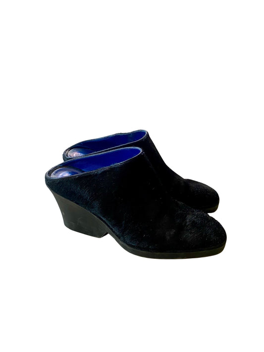 DKNY Black Fur Clogs 90´s