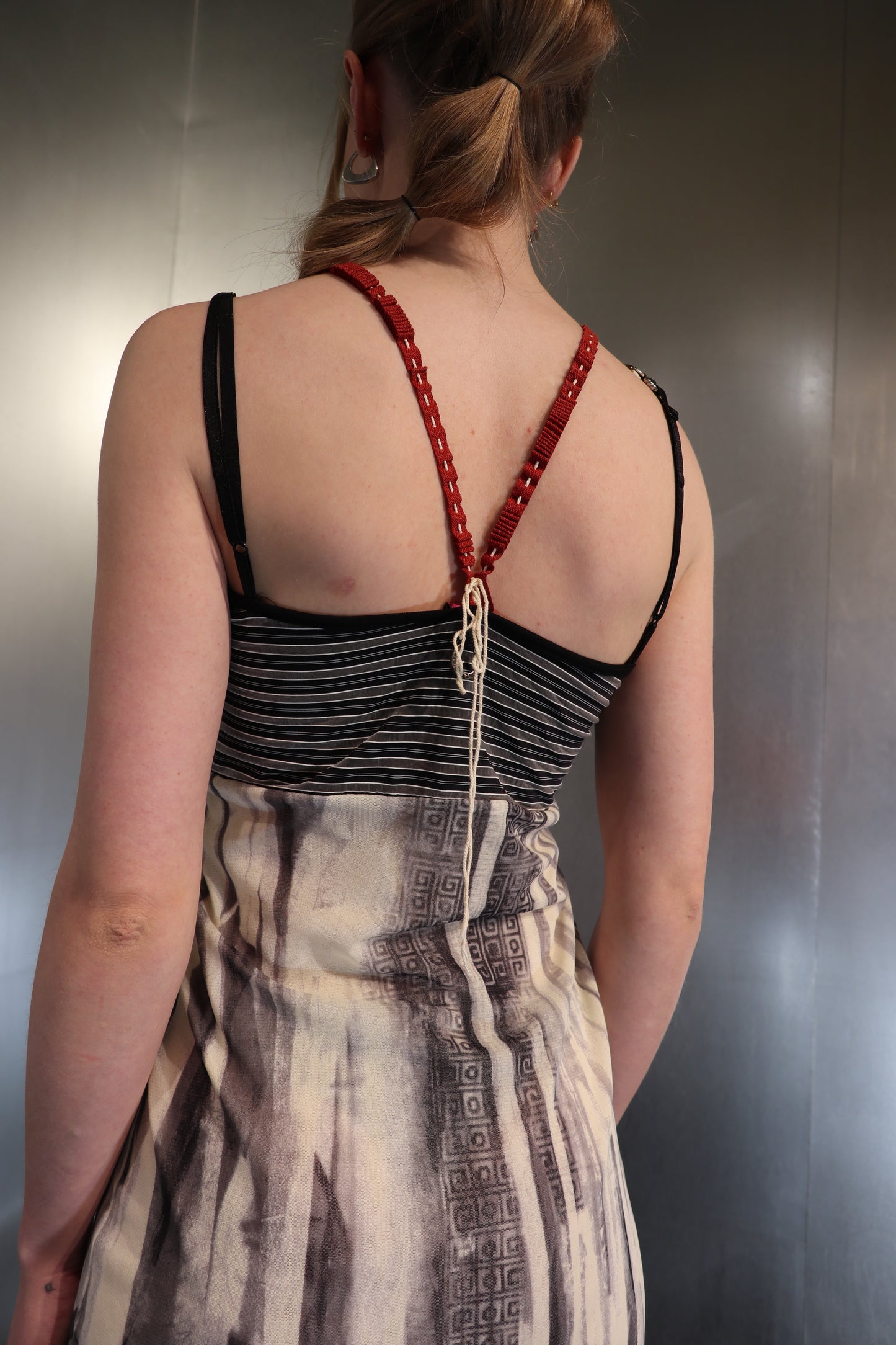Save The Queen 2000´w Baroque Mesh Dress