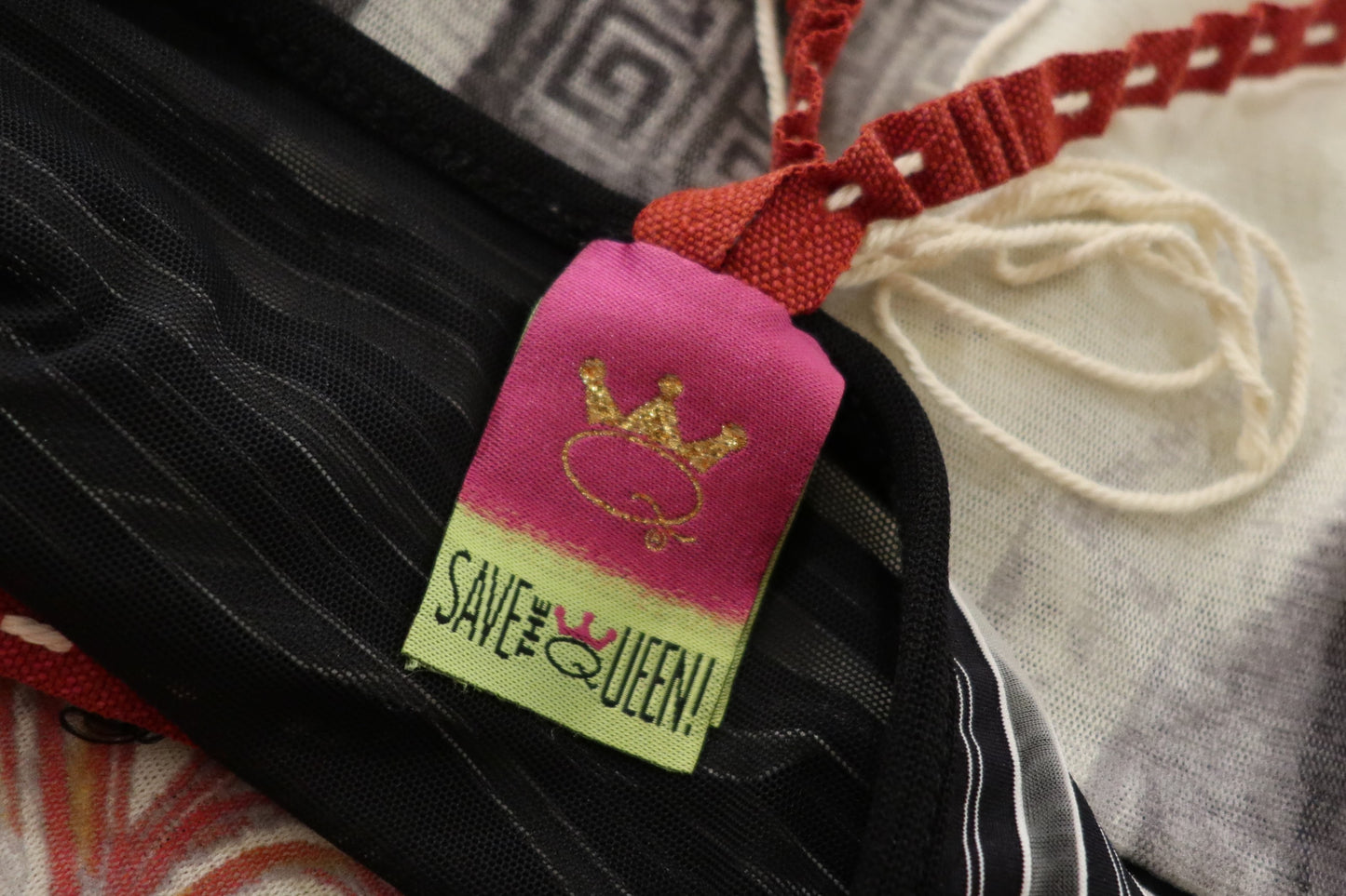 Save The Queen 2000´w Baroque Mesh Dress