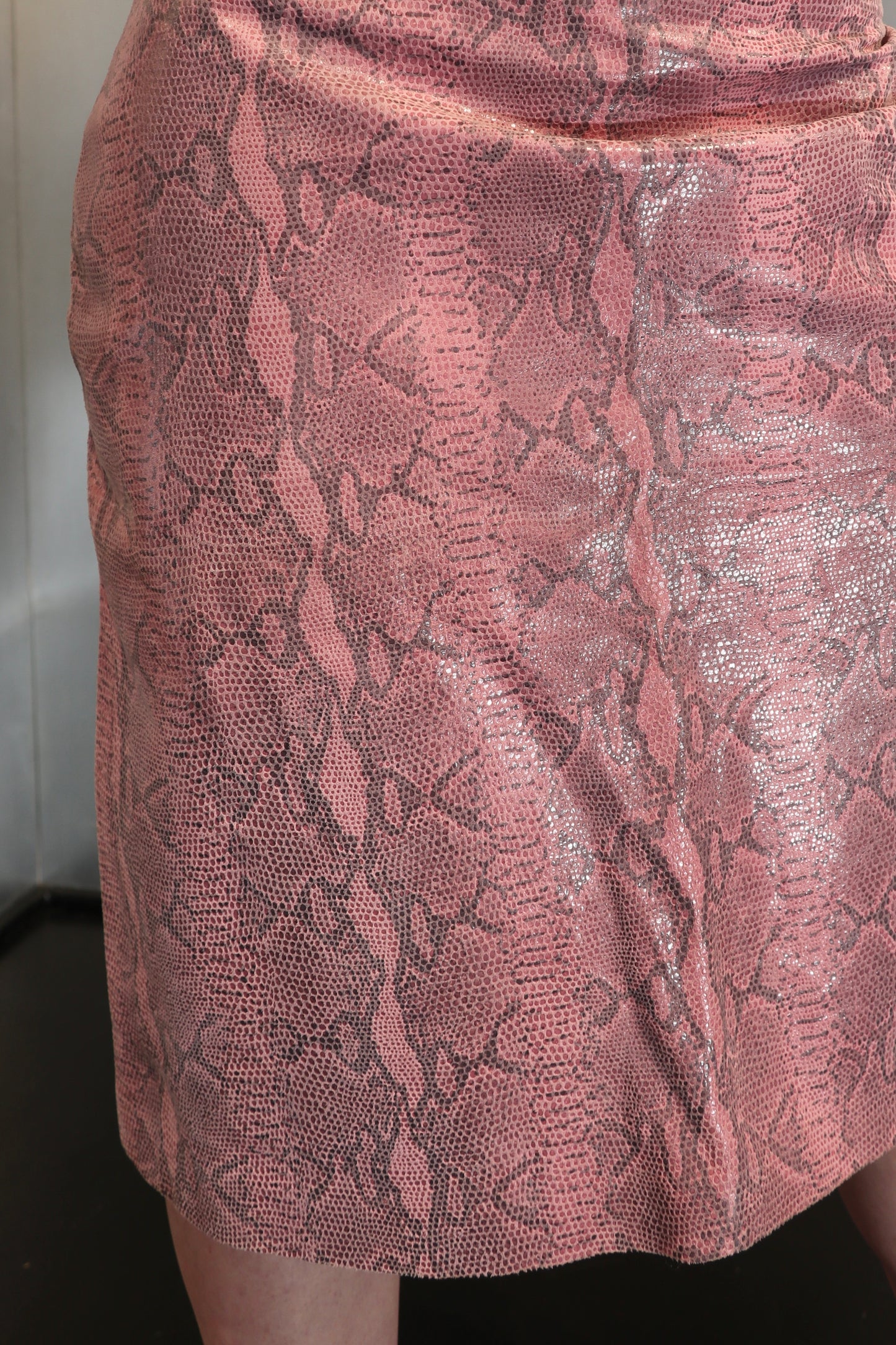 Pink Snakeskin print leather pencil skirt