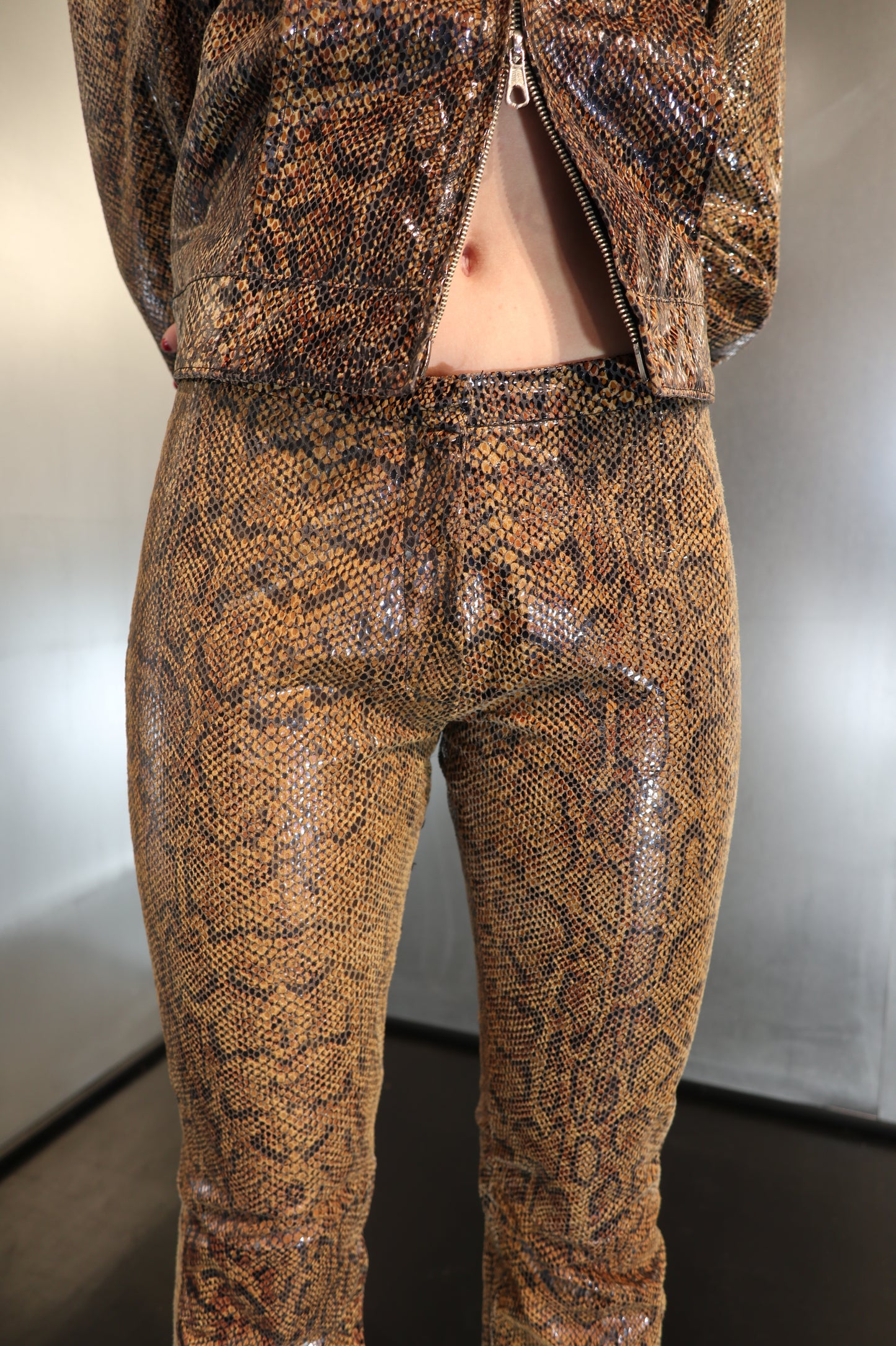 Mauritius snake print leather set