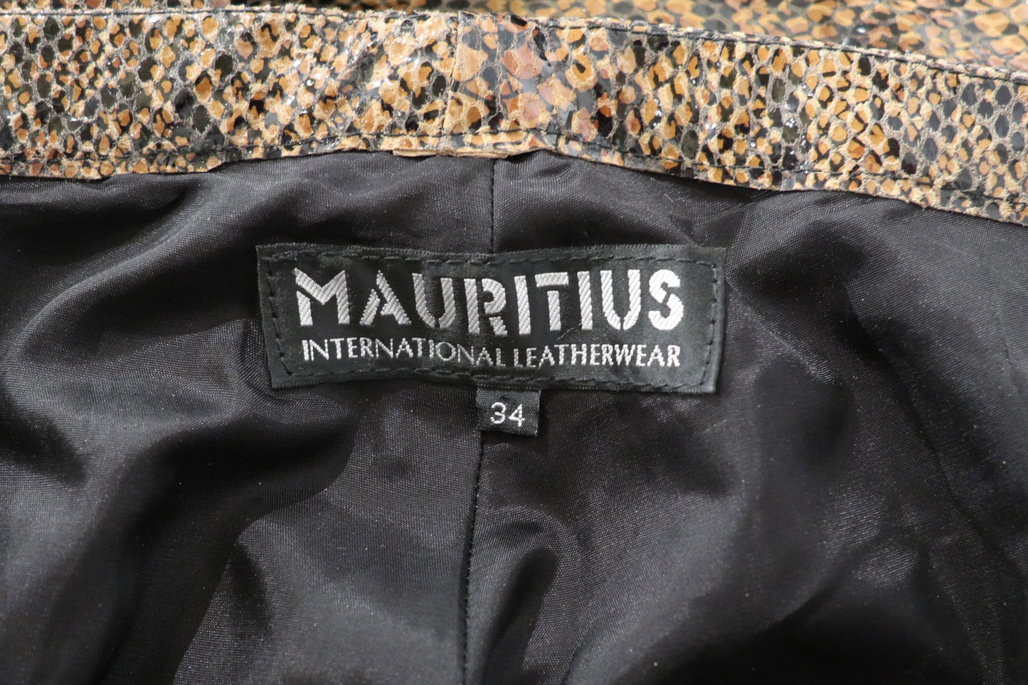 Mauritius snake print leather set